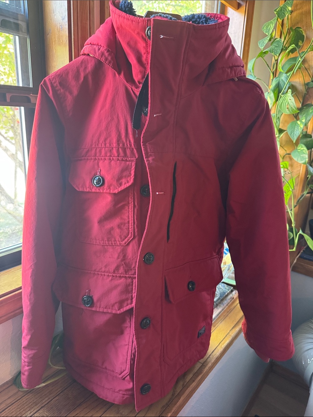EUC XS MEN’s Abercrombie & Fitch trekking hooded parka coat in RED Sherpa Lining - Picture 3 of 14